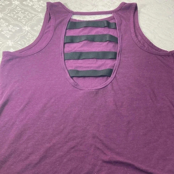 Victoria Secret tank top L - Picture 6 of 16